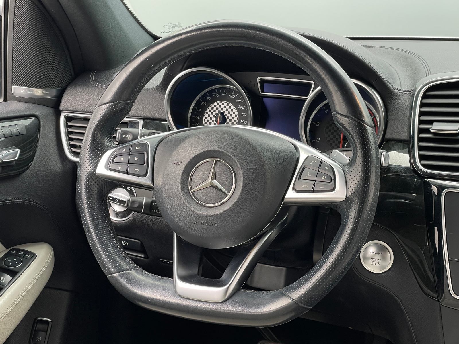 Thumbnail: 2018 Mercedes-Benz GLE - 4