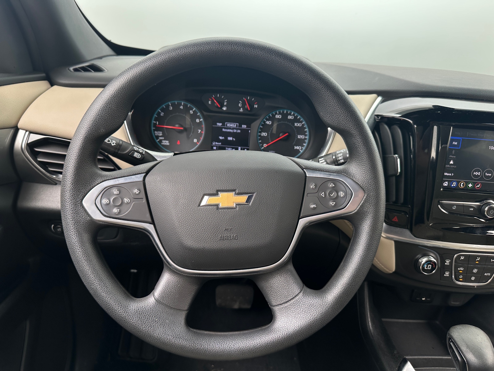 Thumbnail: 2022 Chevrolet Traverse - 5