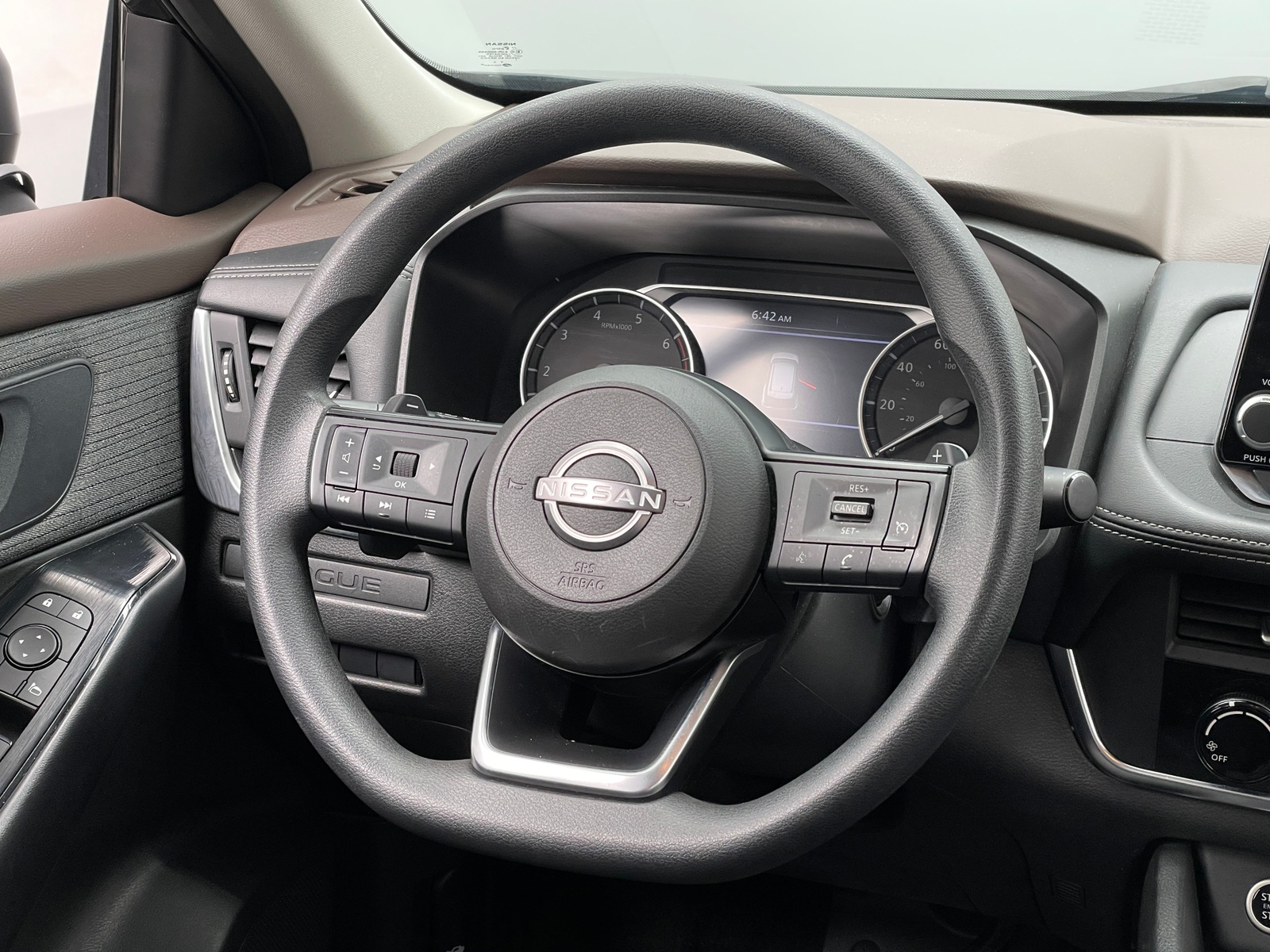 Thumbnail: 2023 Nissan Rogue - 5