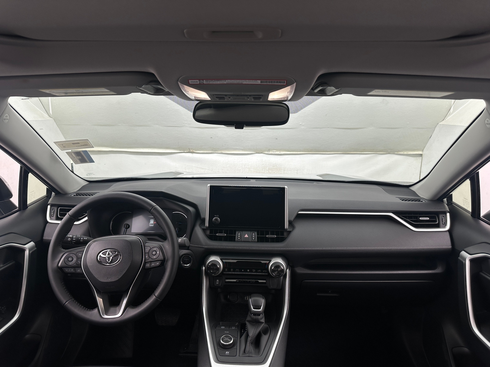 Thumbnail: 2025 Toyota RAV4 - 2