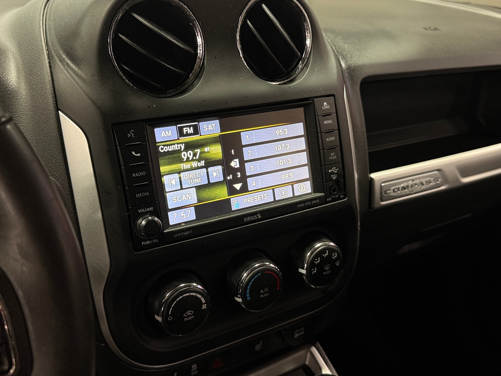 Thumbnail: 2014 Jeep Compass - 4