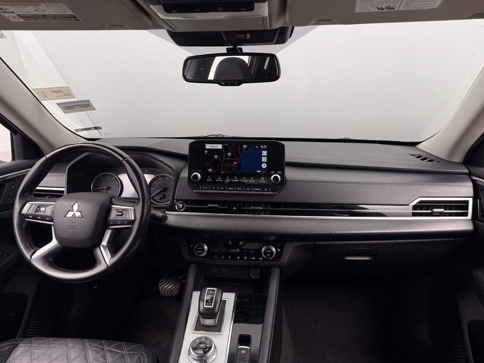 Thumbnail: 2022 Mitsubishi Outlander - 2
