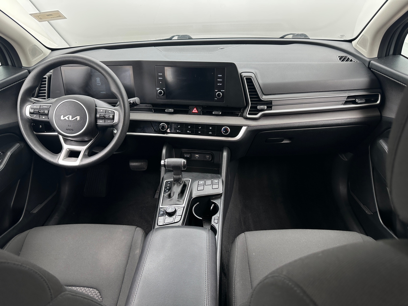 Thumbnail: 2023 Kia Sportage - 3