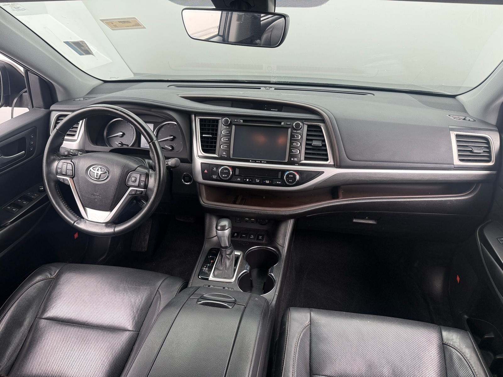 Thumbnail: 2019 Toyota Highlander - 2