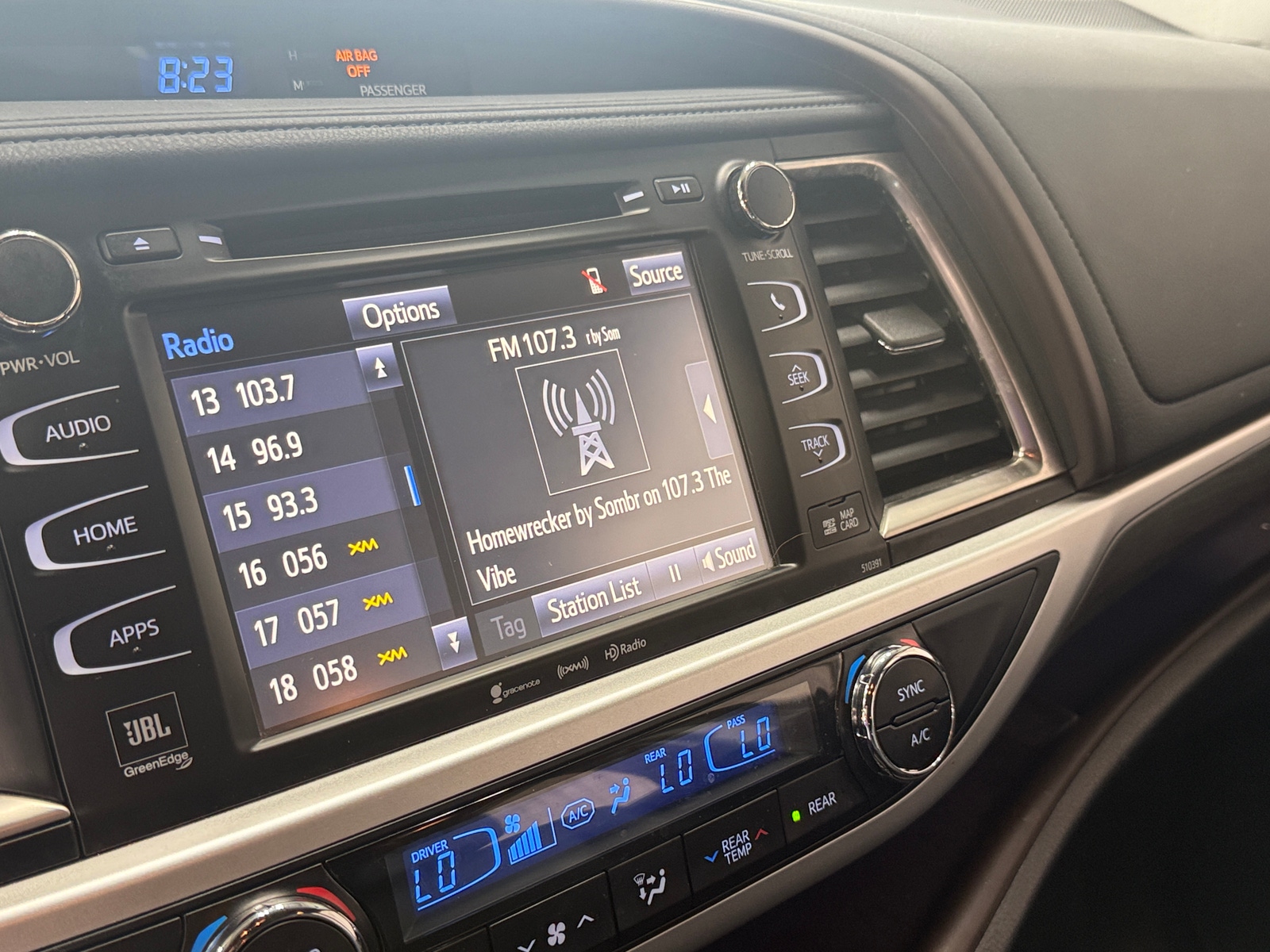 Thumbnail: 2019 Toyota Highlander - 3