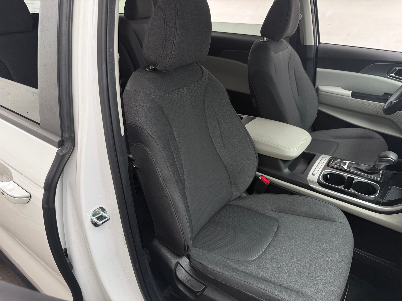 Thumbnail: 2022 Kia Carnival - 2
