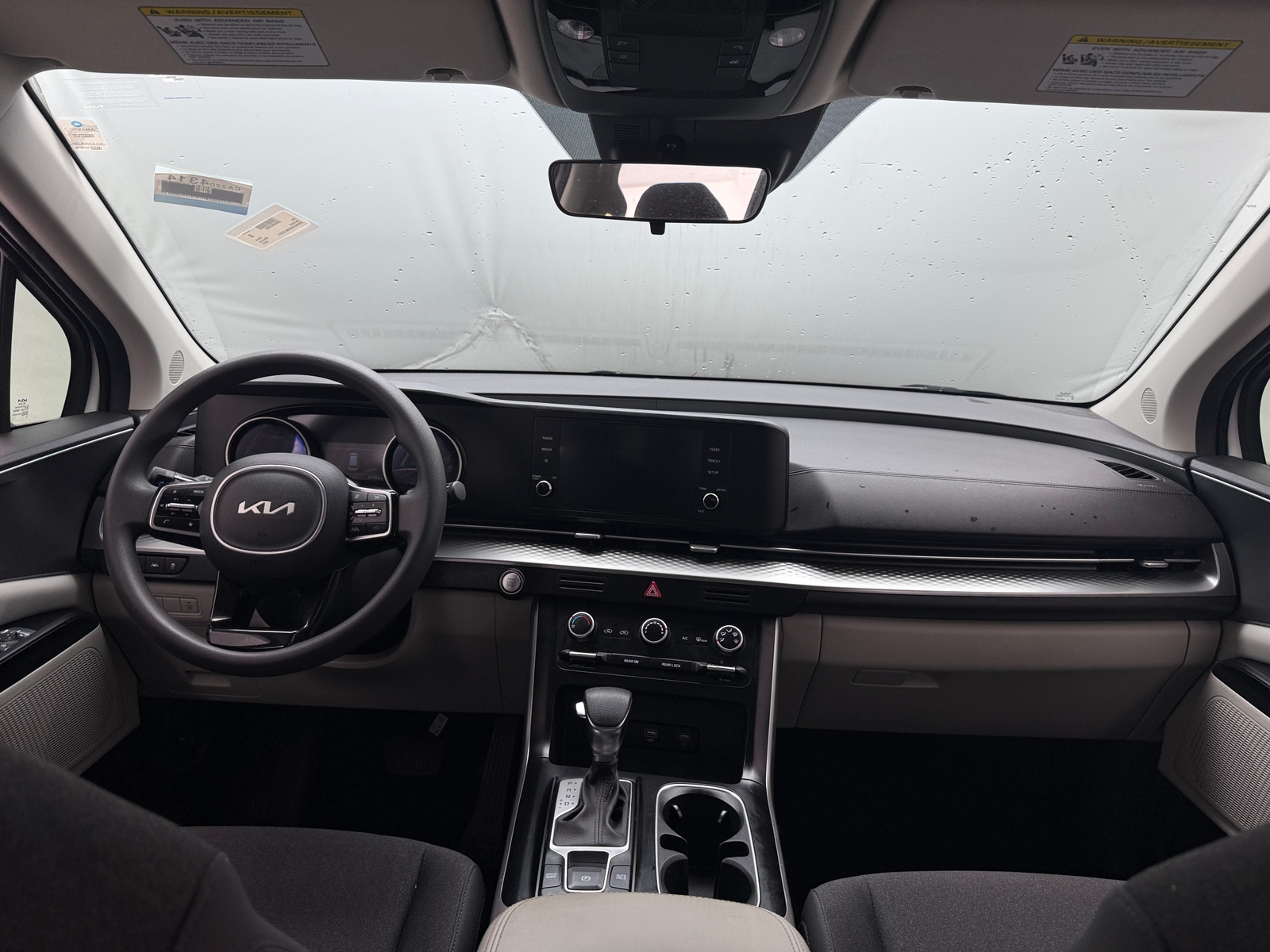 Thumbnail: 2022 Kia Carnival - 3
