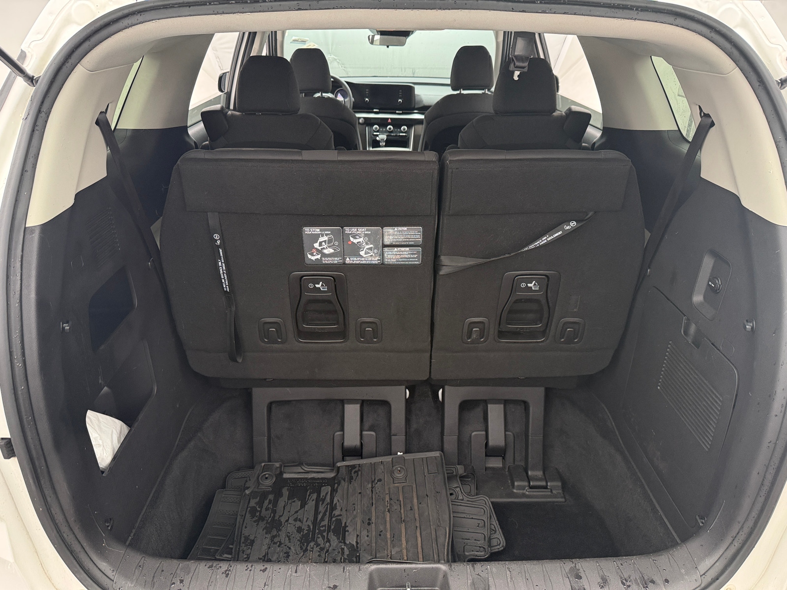 Thumbnail: 2022 Kia Carnival - 7