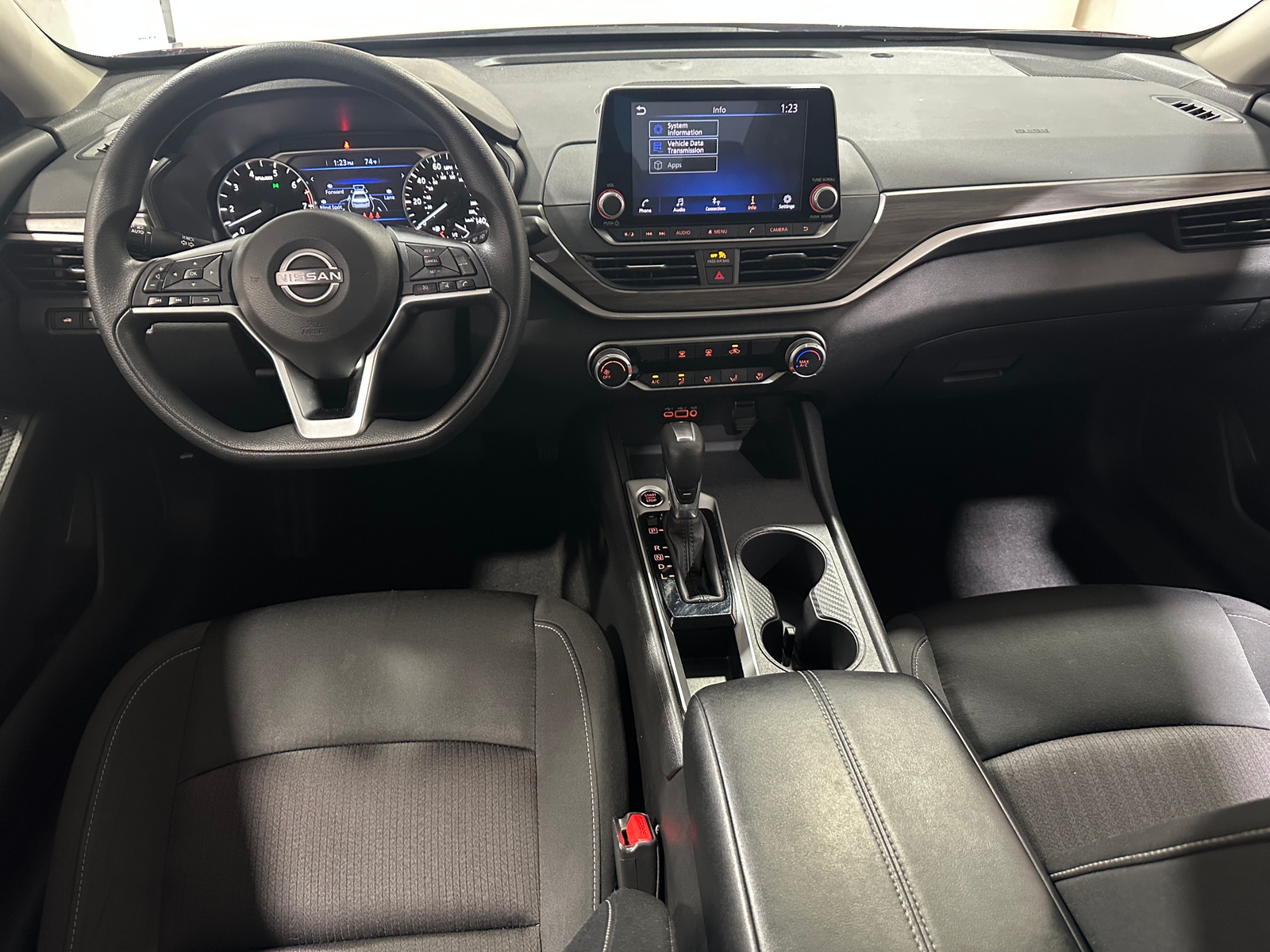 Thumbnail: 2025 Nissan Altima - 3