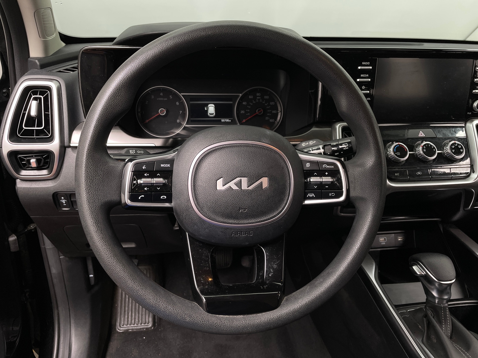 Thumbnail: 2022 Kia Sorento - 5