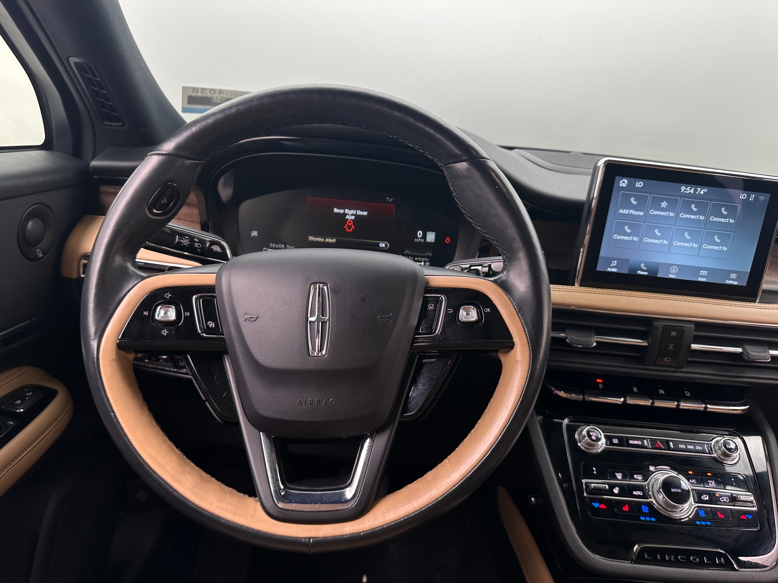 Thumbnail: 2020 Lincoln Corsair - 4