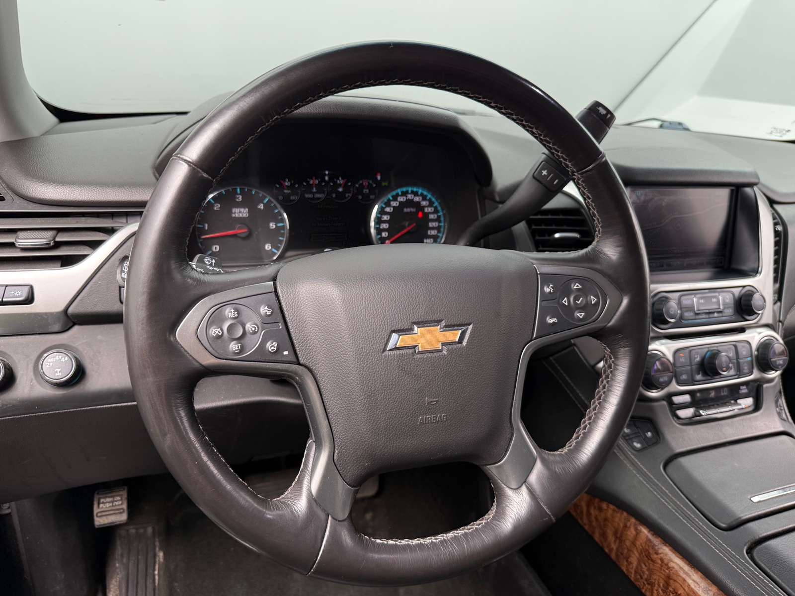 Thumbnail: 2018 Chevrolet Suburban - 4