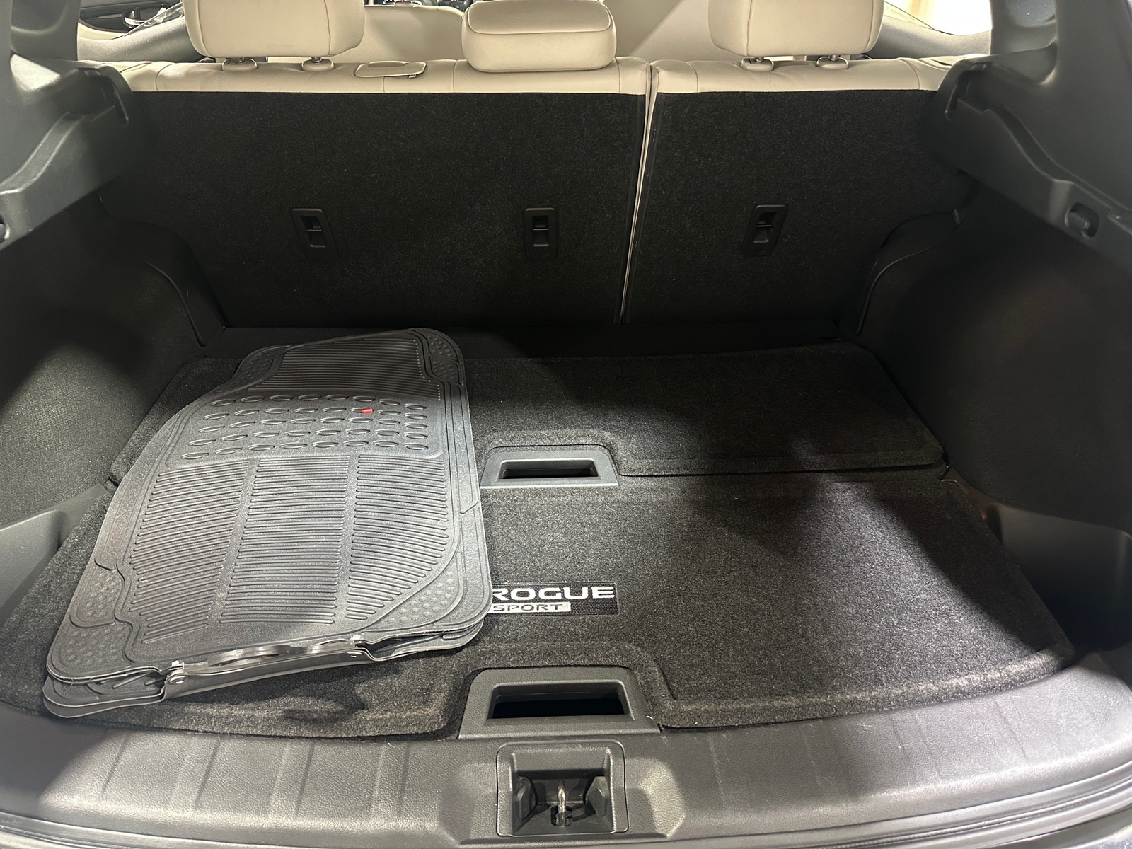 Thumbnail: 2021 Nissan Rogue Sport - 7