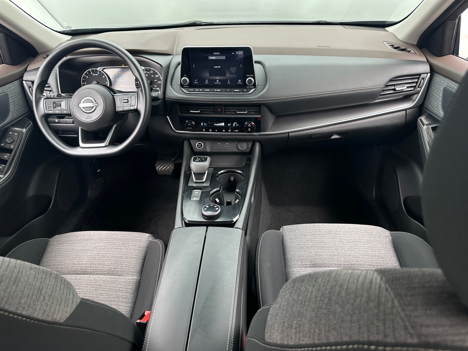 Thumbnail: 2023 Nissan Rogue - 3