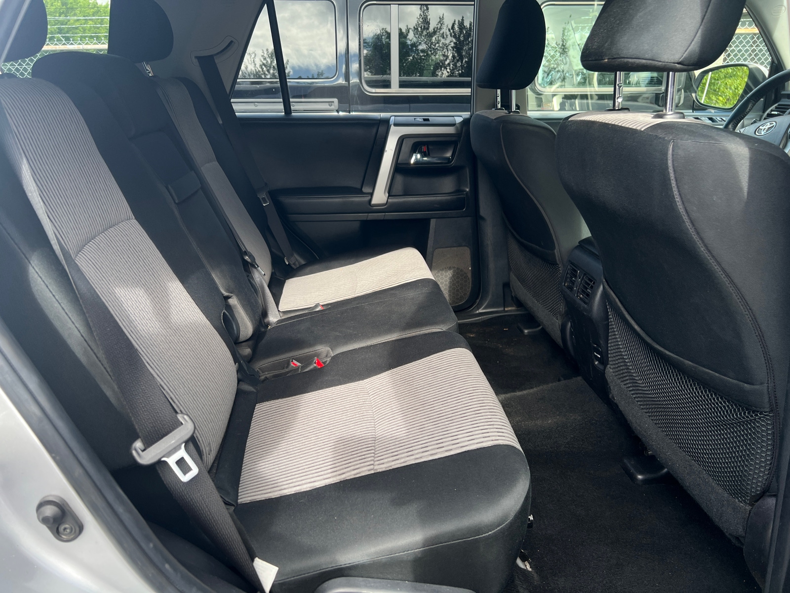 Thumbnail: 2016 Toyota 4Runner - 6