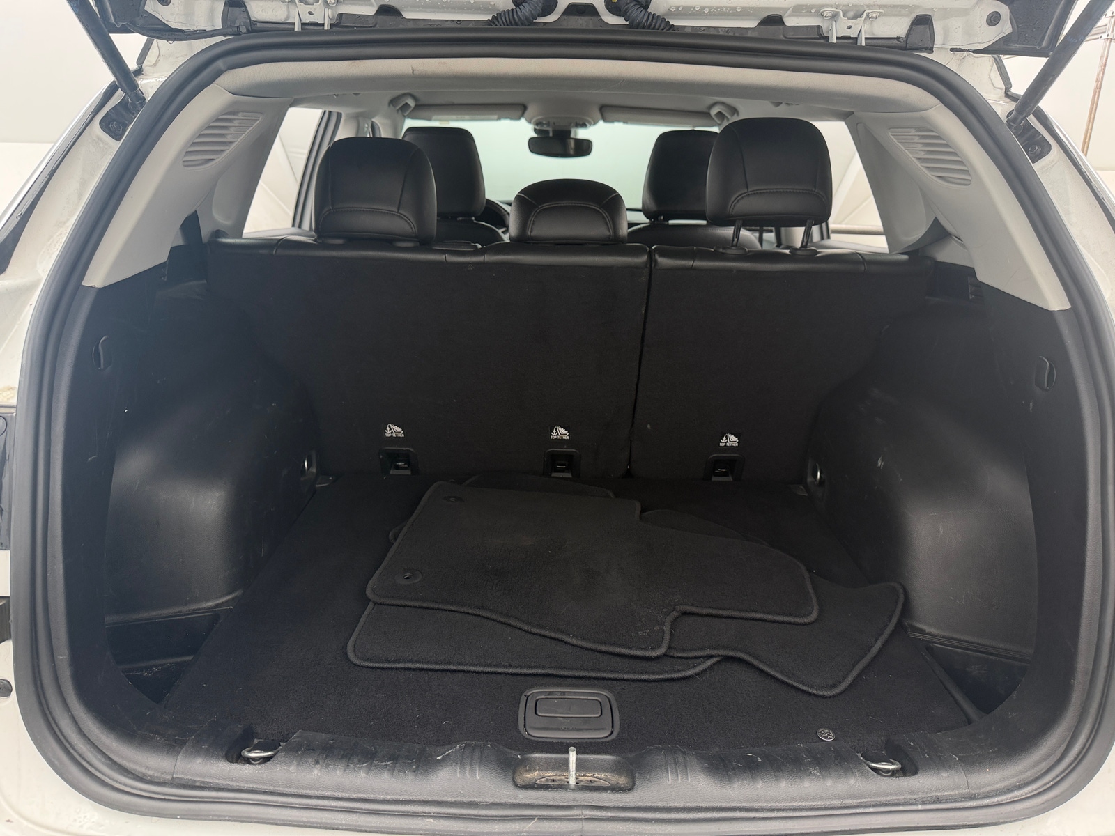 Thumbnail: 2022 Jeep Compass - 6