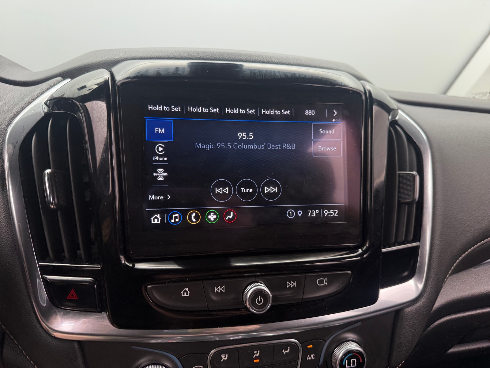 Thumbnail: 2023 Chevrolet Traverse - 3