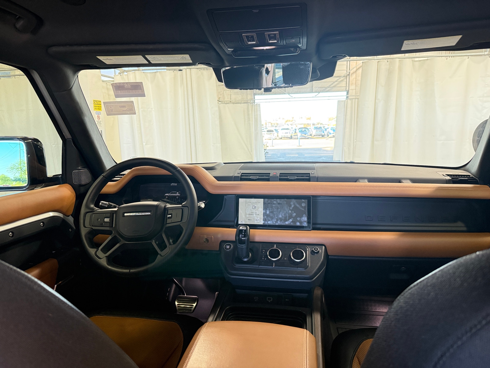 Thumbnail: 2020 Land Rover Defender - 2
