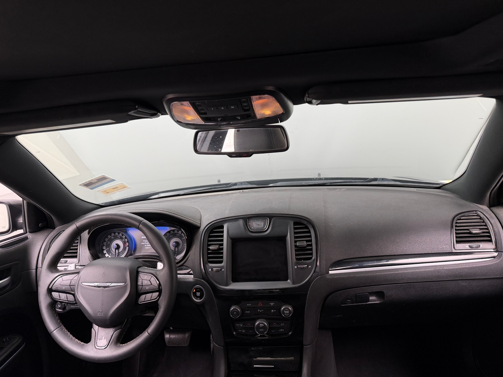 Thumbnail: 2022 Chrysler 300 - 2