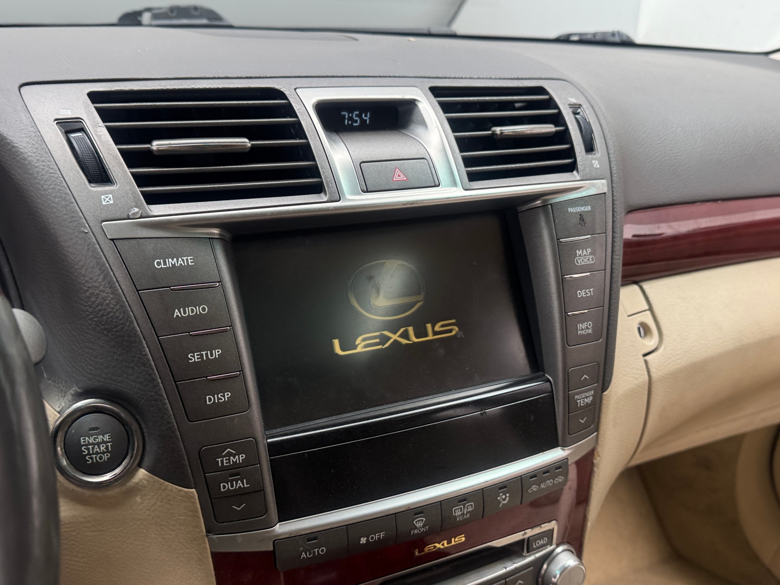 Thumbnail: 2012 Lexus LS - 3