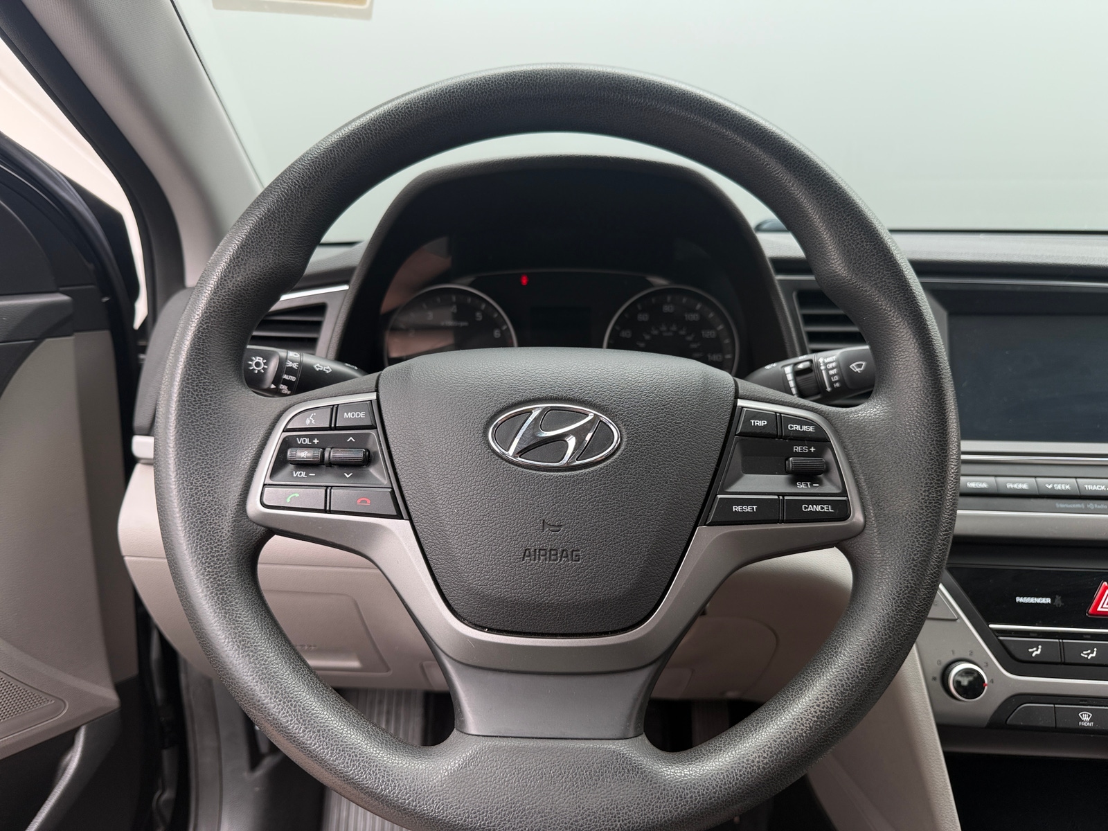 Thumbnail: 2017 Hyundai Elantra - 5