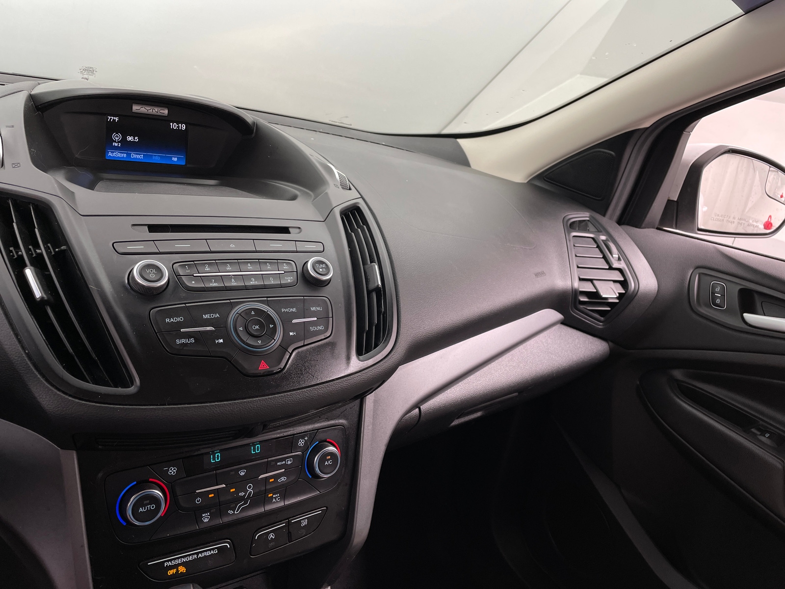 Thumbnail: 2017 Ford Escape - 4