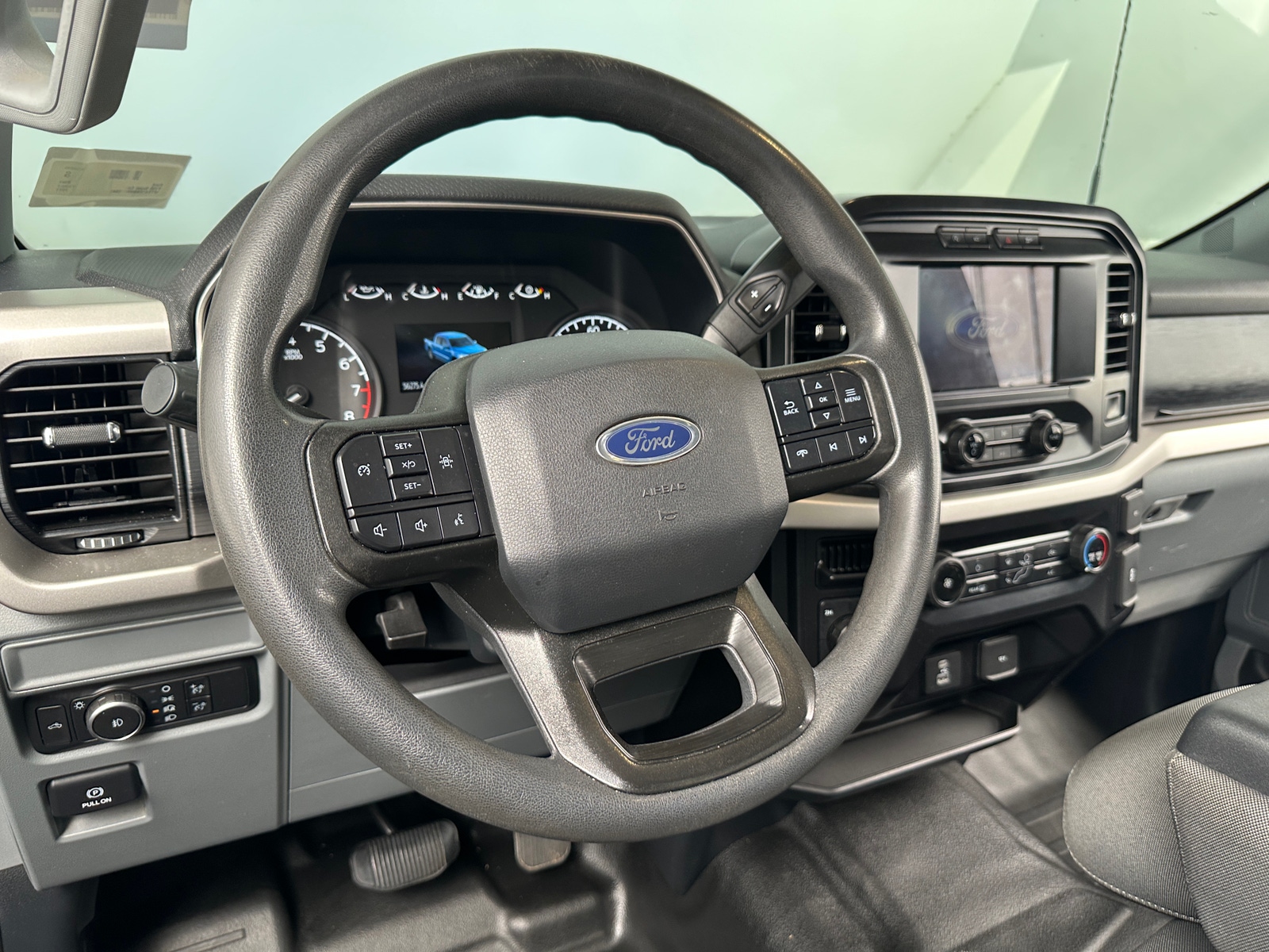 Thumbnail: 2021 Ford Econoline - 5