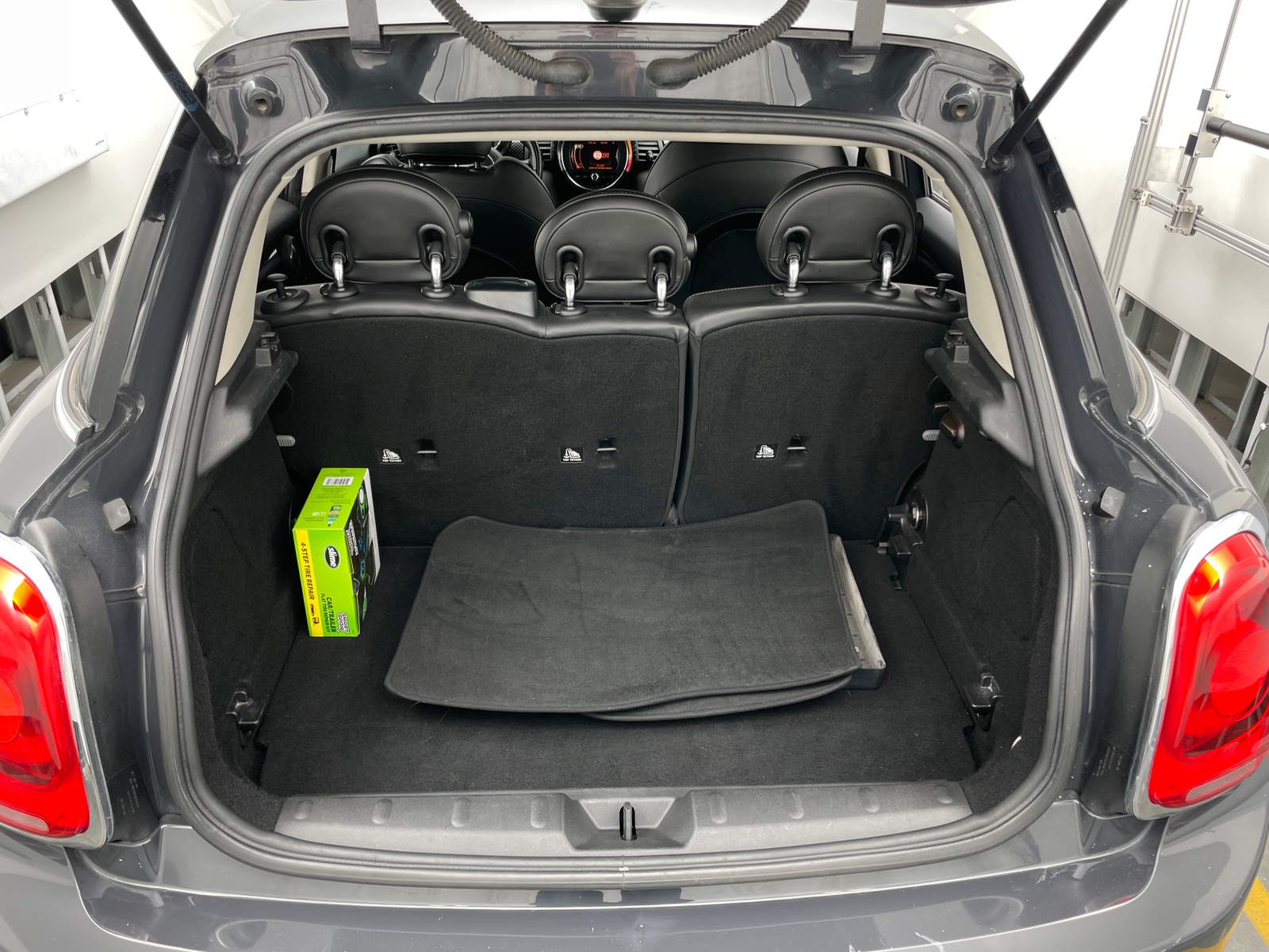 Thumbnail: 2018 MINI Cooper Hardtop - 6