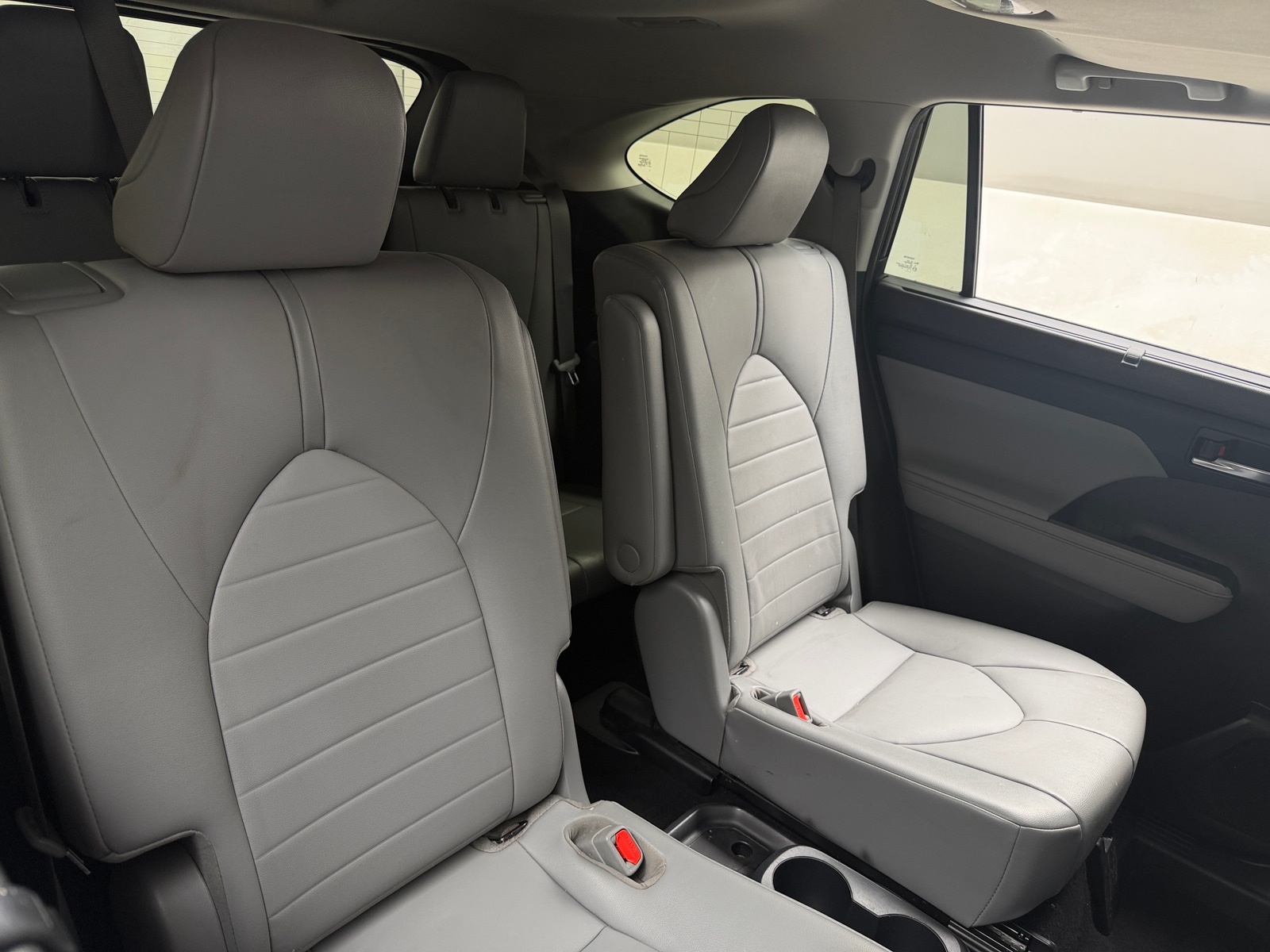 Thumbnail: 2021 Toyota Highlander - 5
