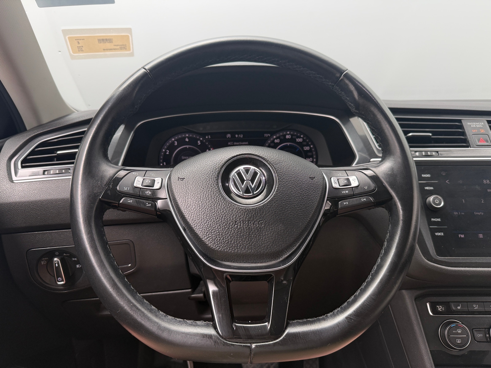 Thumbnail: 2019 Volkswagen Tiguan - 4