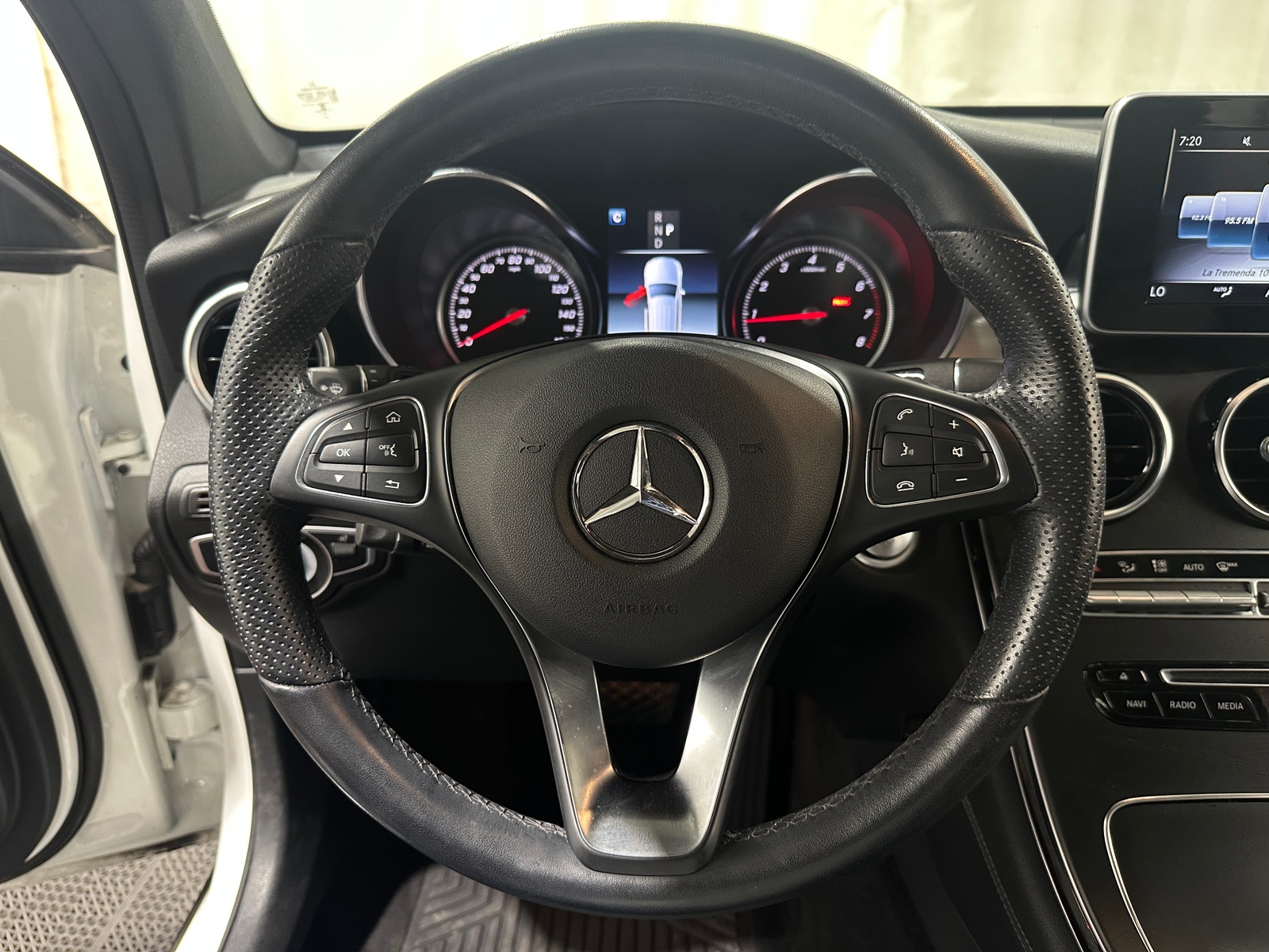 Thumbnail: 2019 Mercedes-Benz GLC - 4