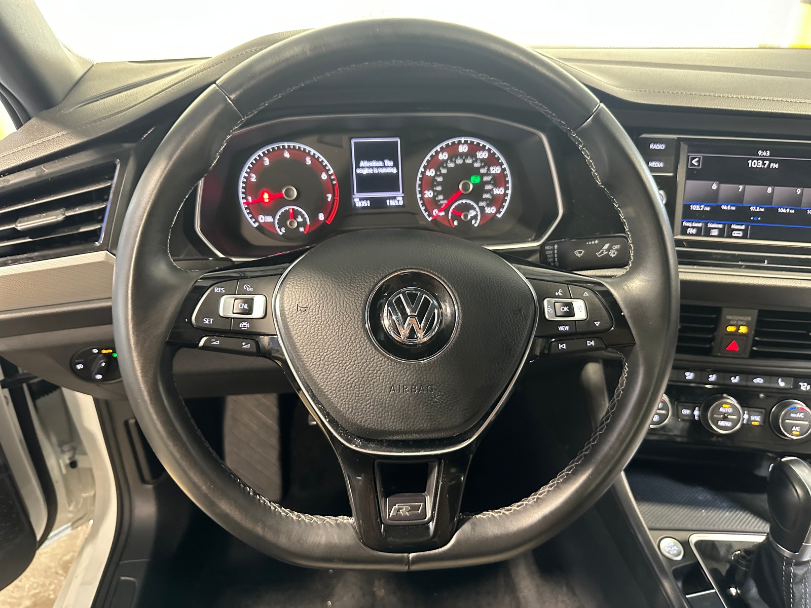 Thumbnail: 2019 Volkswagen Jetta - 4
