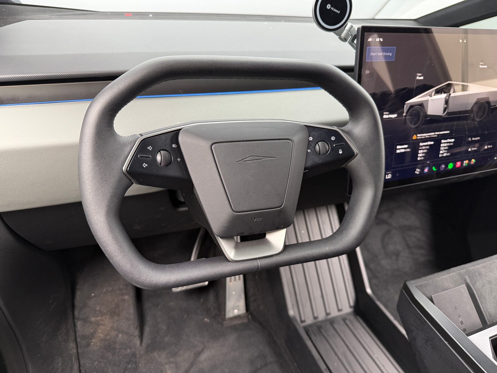 Thumbnail: 2025 Tesla Cybertruck - 4