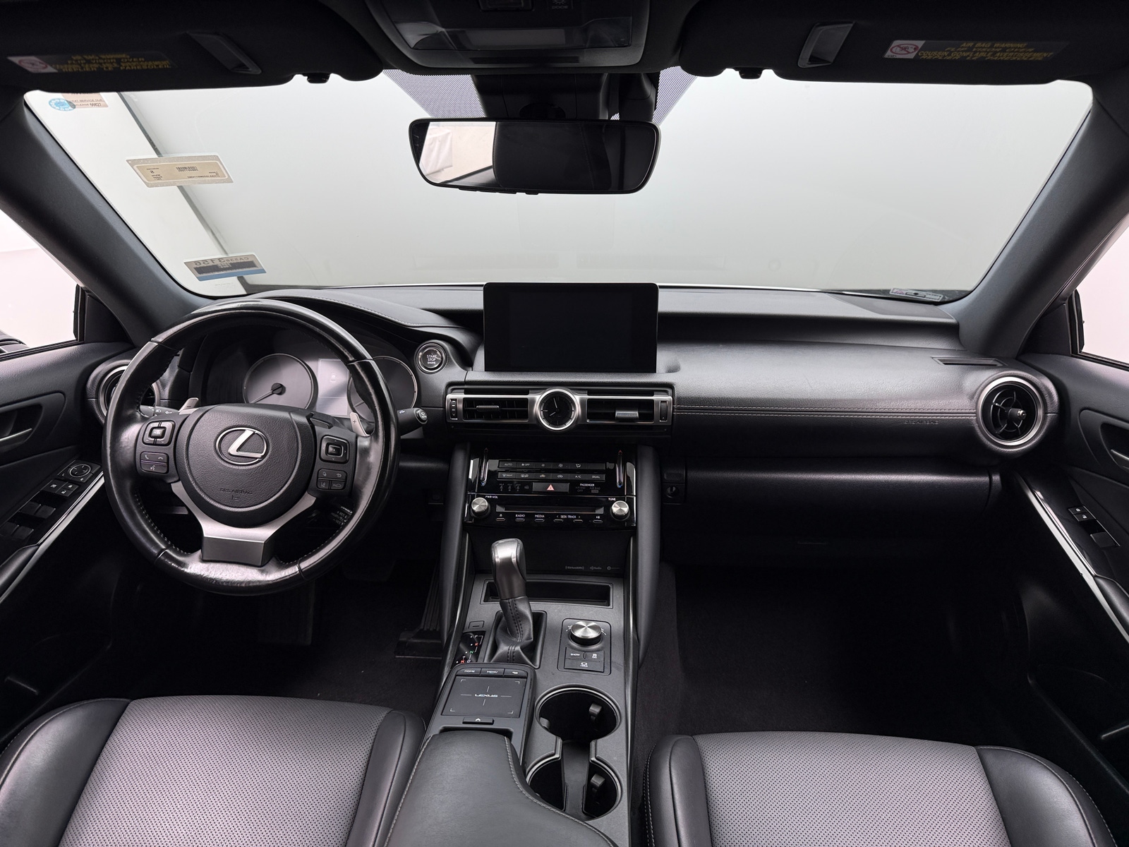 Thumbnail: 2021 Lexus IS - 2