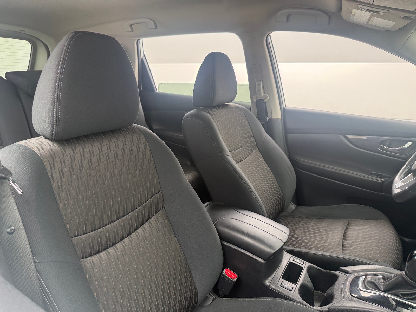 Thumbnail: 2017 Nissan Rogue - 2