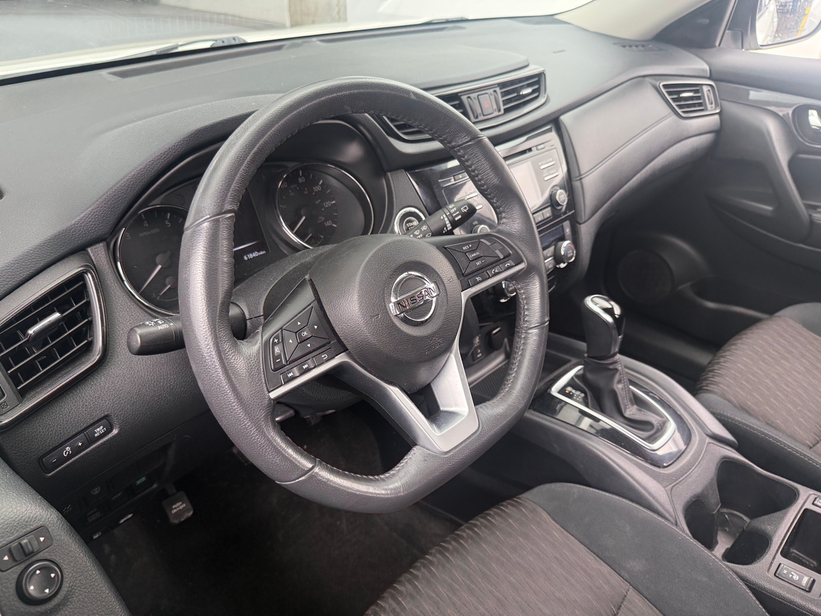 Thumbnail: 2017 Nissan Rogue - 5