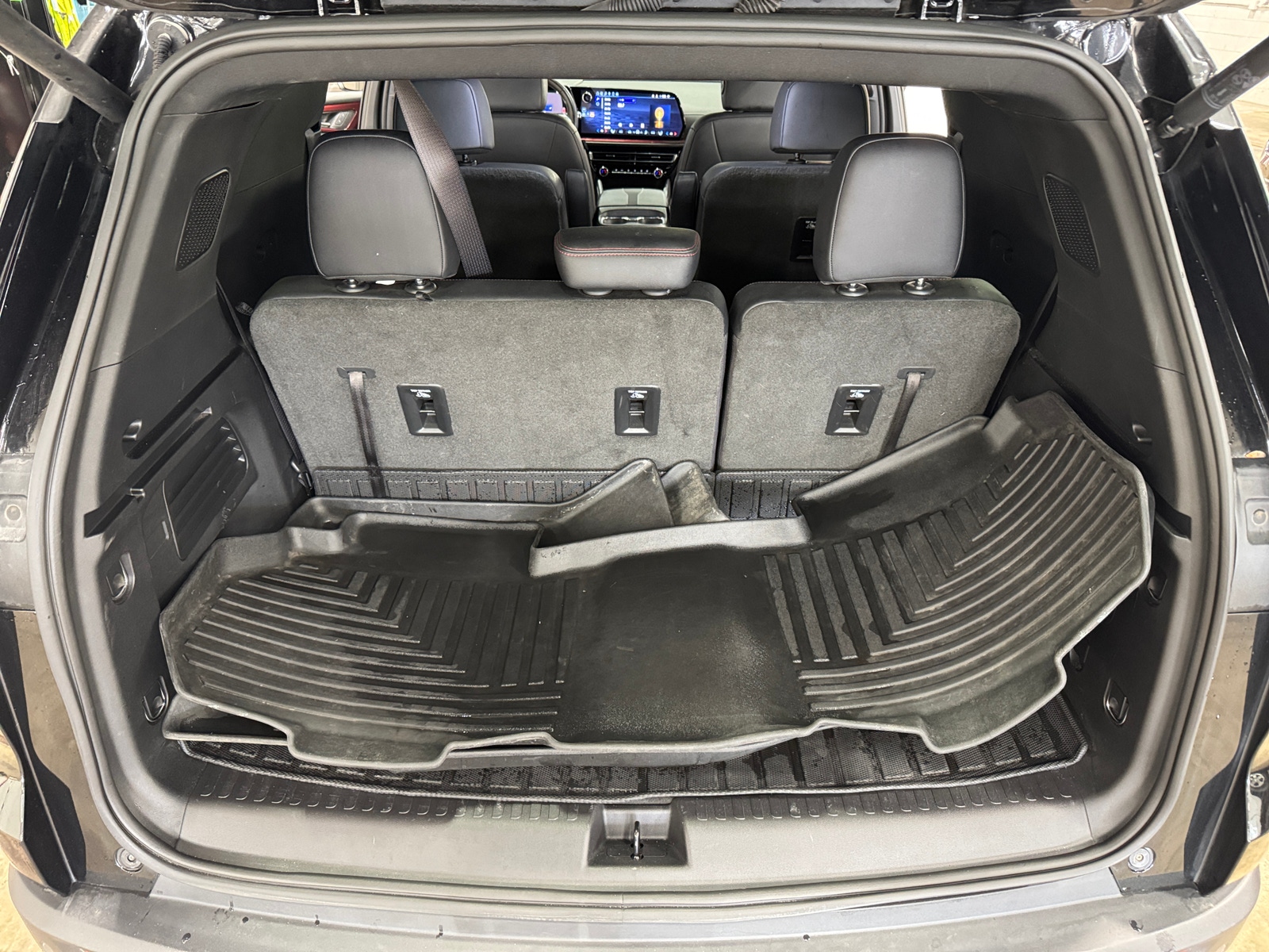 Thumbnail: 2025 Chevrolet Traverse - 6