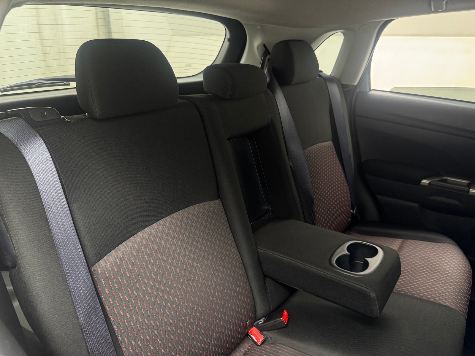 Thumbnail: 2018 Mitsubishi Outlander Sport - 6