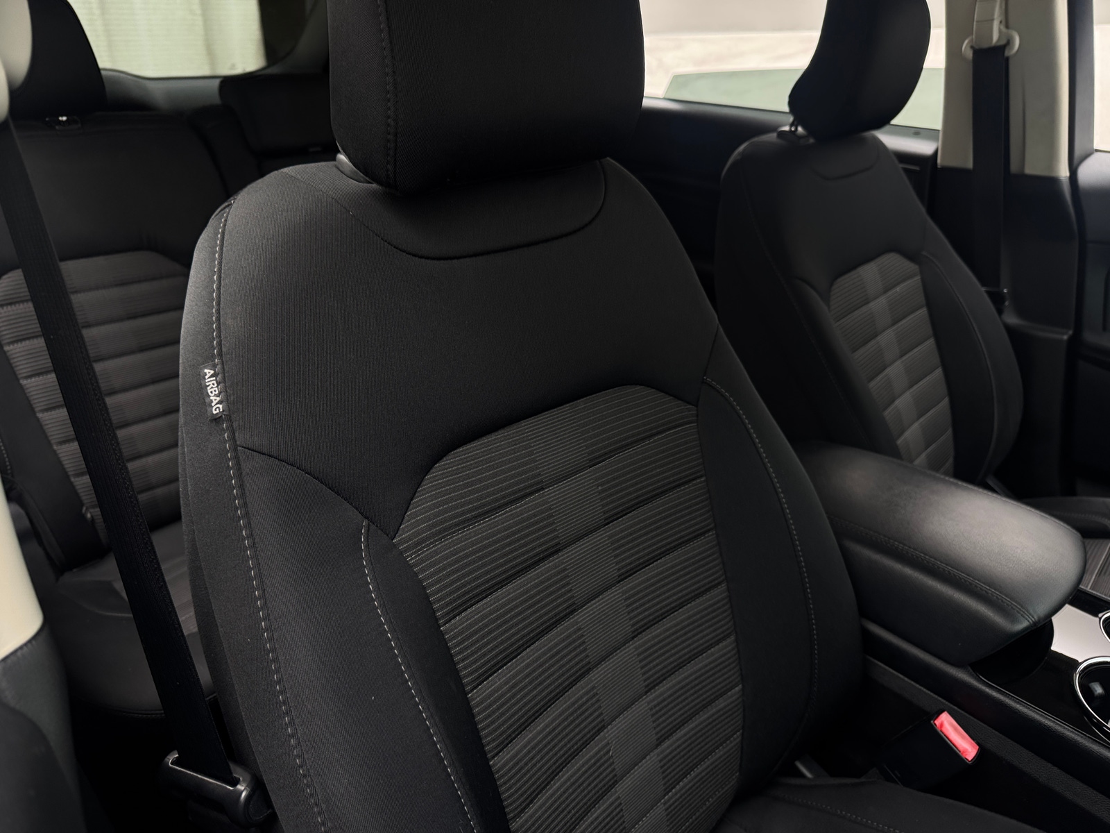 Thumbnail: 2016 Ford Edge - 2