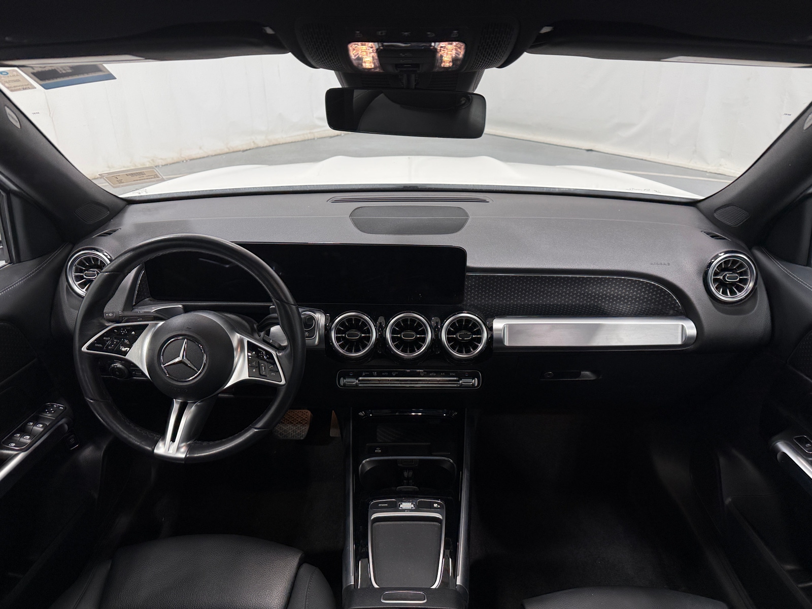 Thumbnail: 2025 Mercedes-Benz GLB - 2