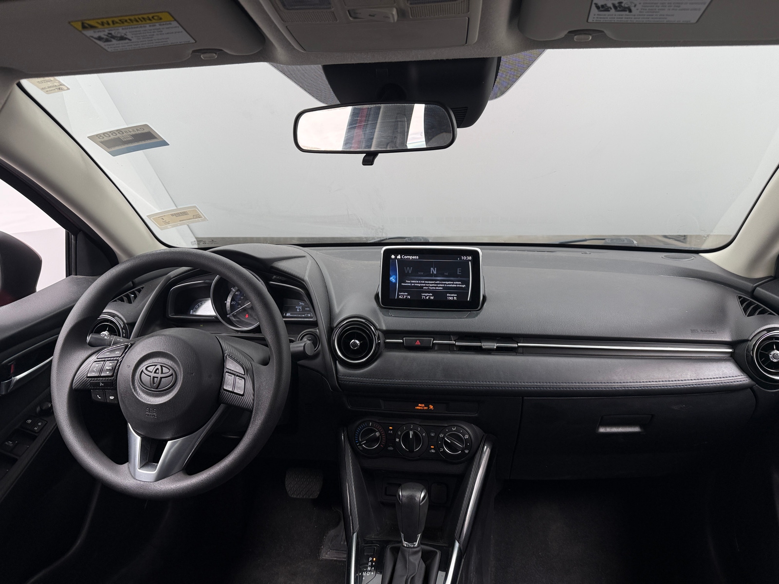 Thumbnail: 2017 Toyota Yaris iA - 3