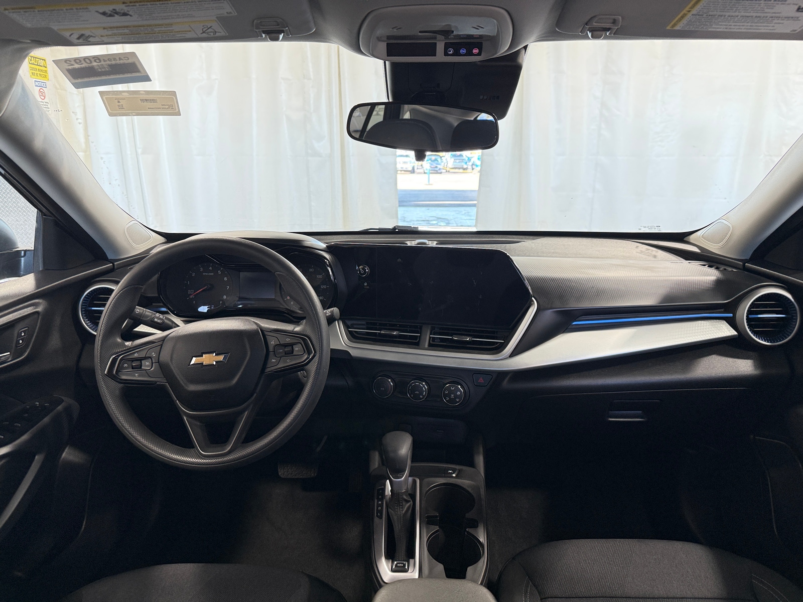 Thumbnail: 2024 Chevrolet Trax - 3