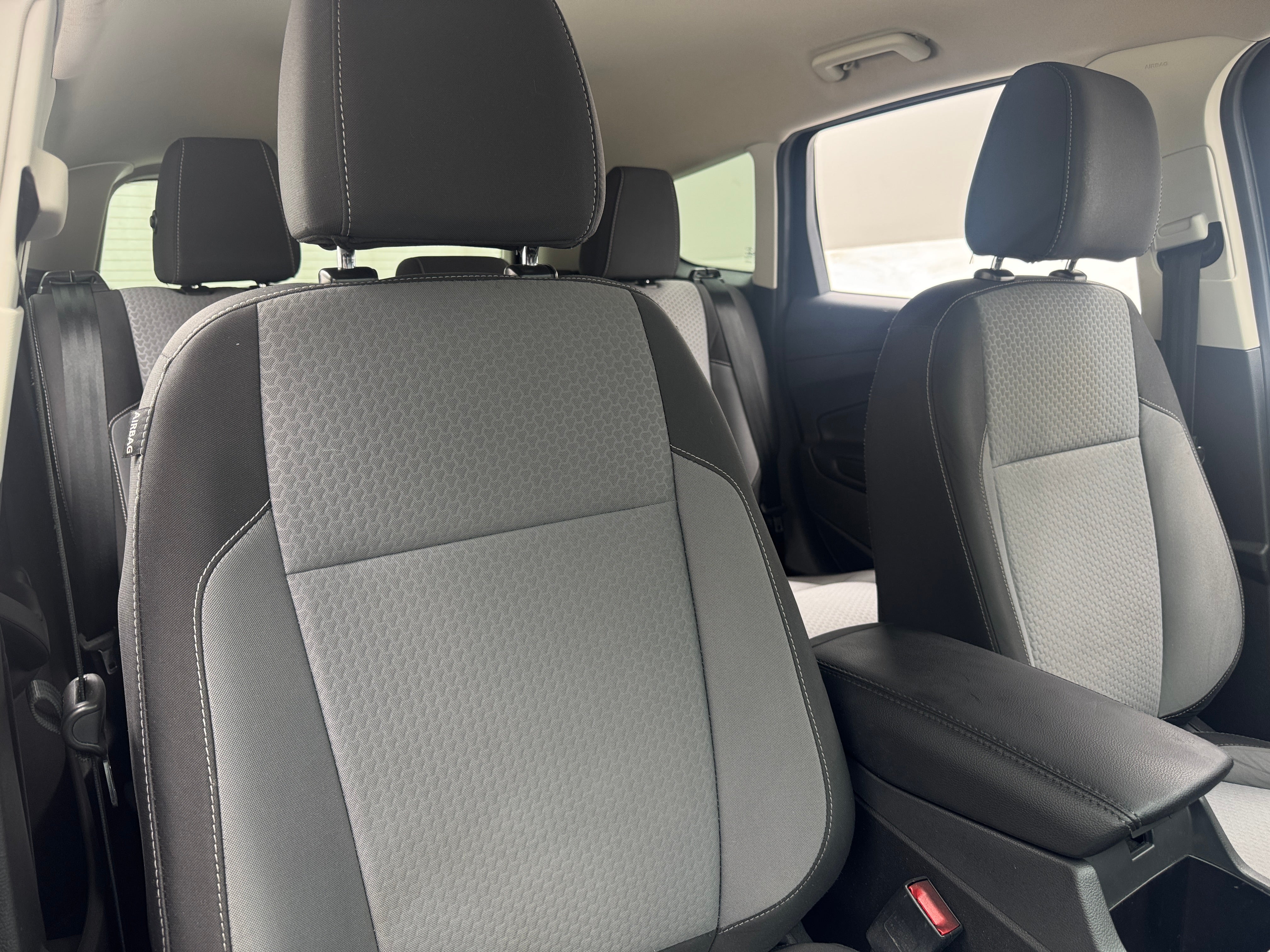 2017 Ford Escape SE - Photo 2