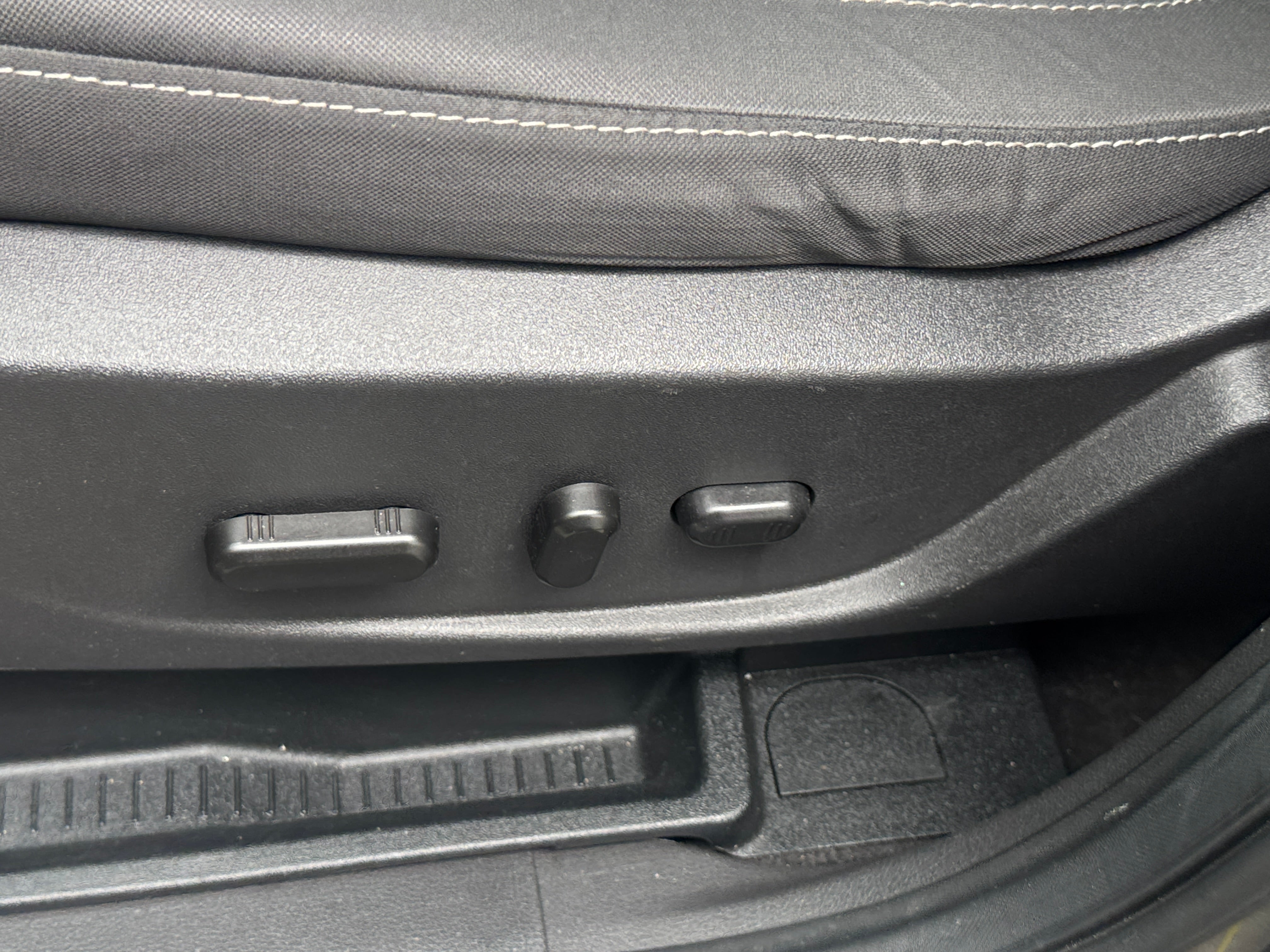 2017 Ford Escape SE - Photo 3