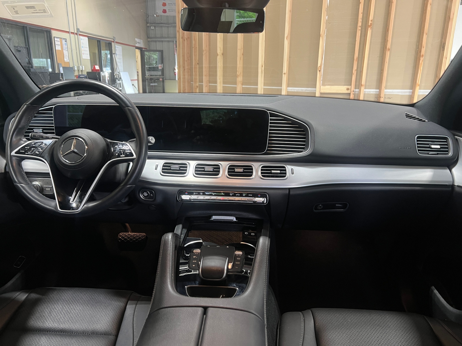Thumbnail: 2024 Mercedes-Benz GLE - 3