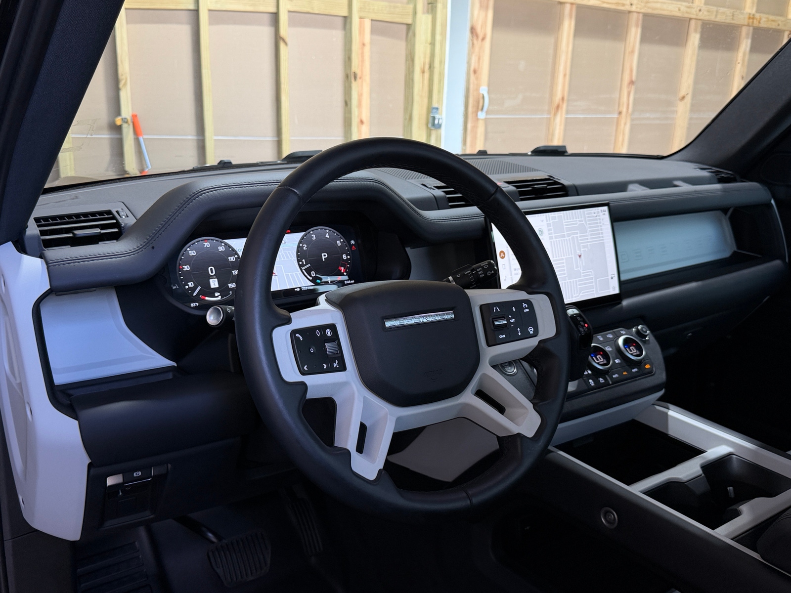 Thumbnail: 2025 Land Rover Defender - 2