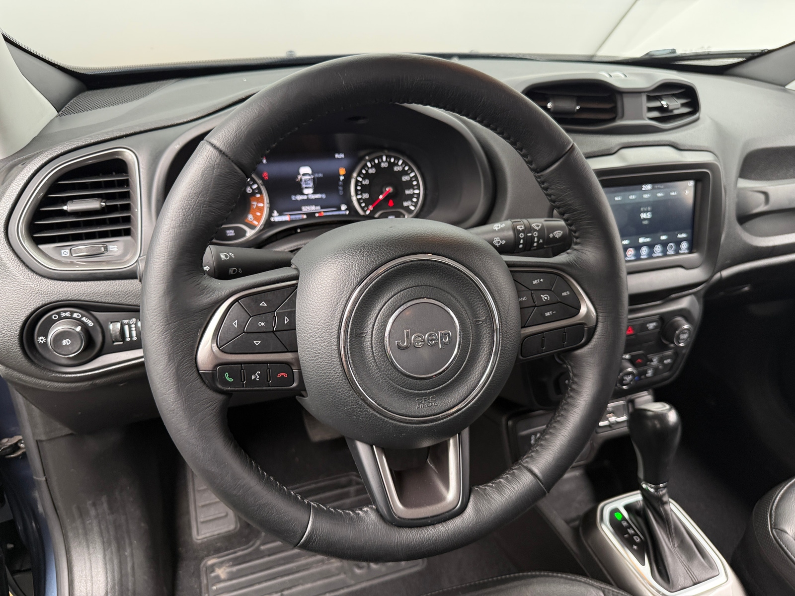 Thumbnail: 2020 Jeep Renegade - 4