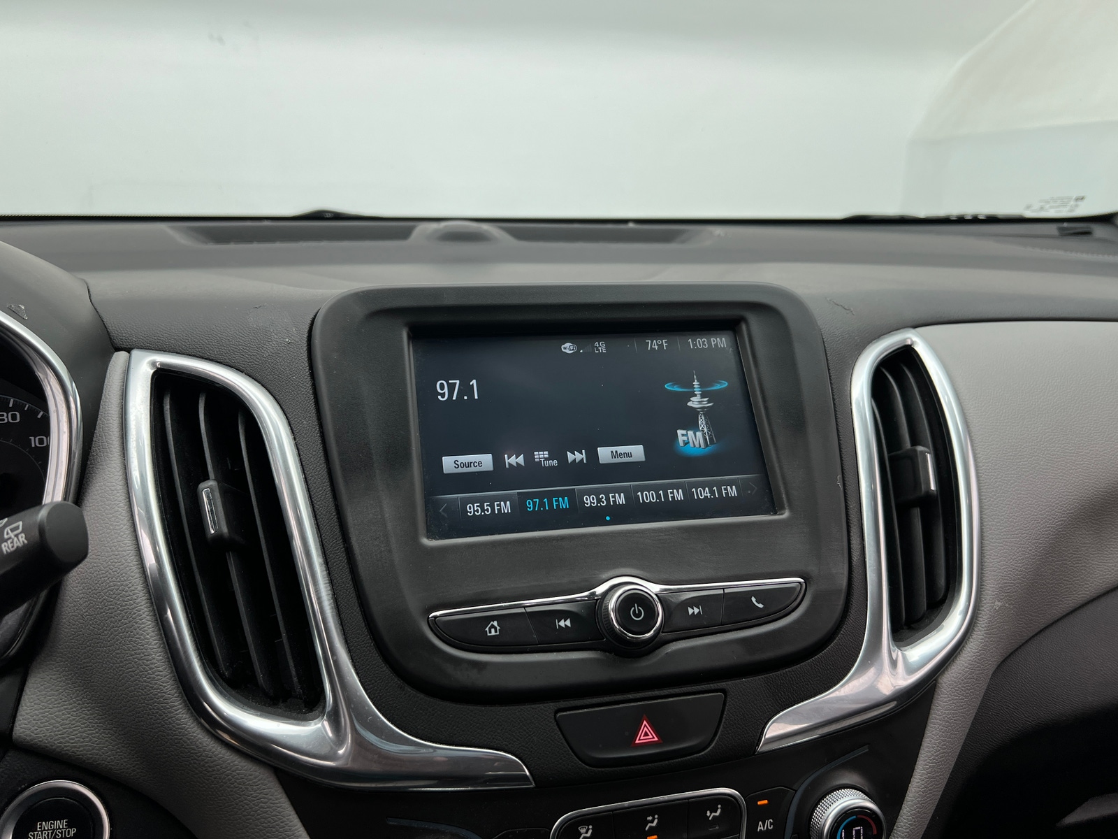 Thumbnail: 2018 Chevrolet Equinox - 4