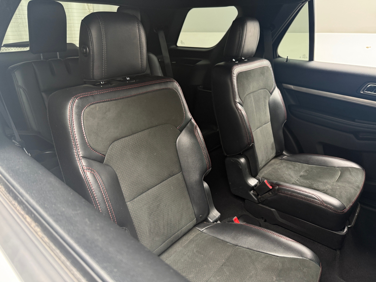 Thumbnail: 2019 Ford Explorer - 6