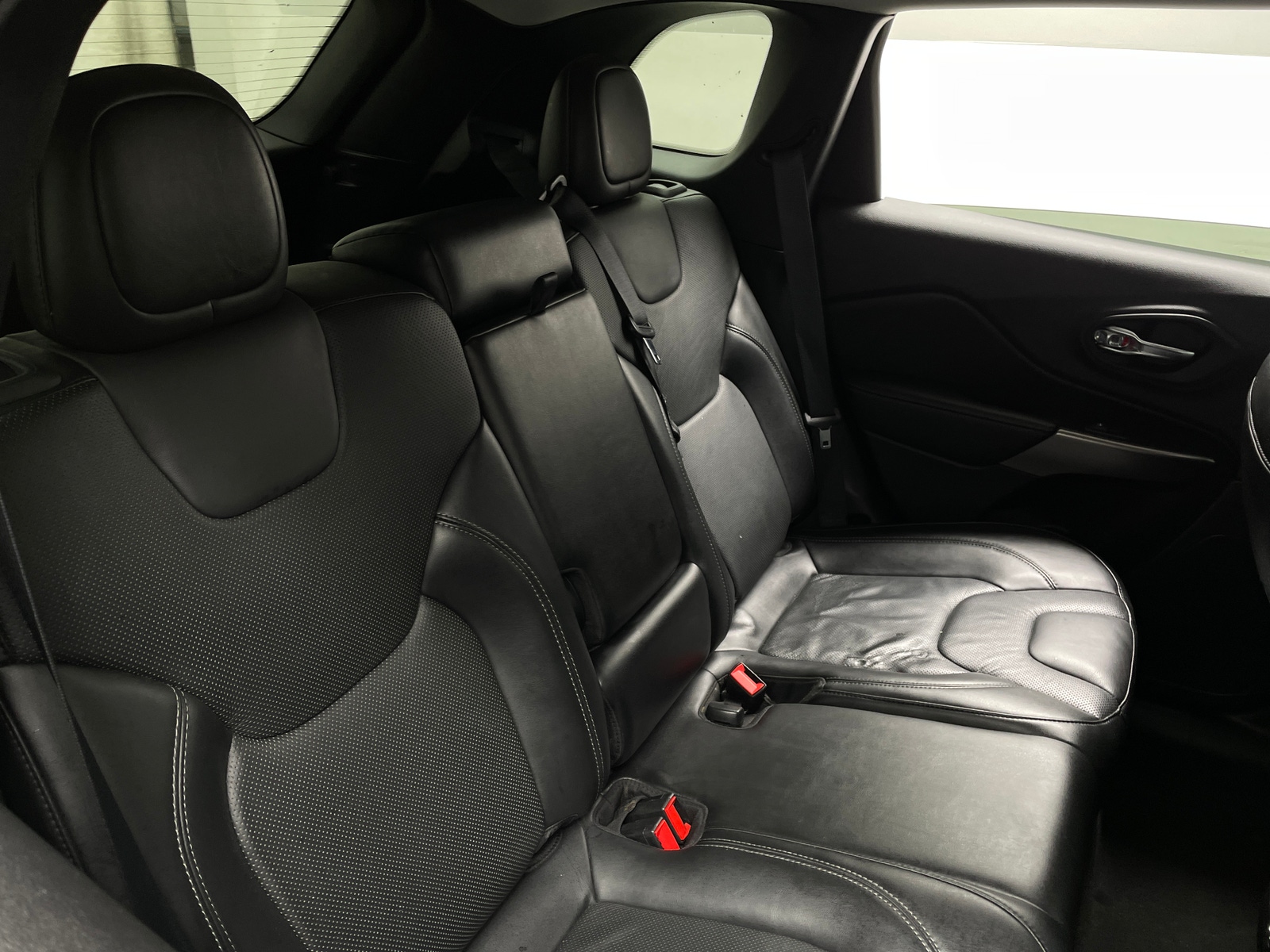 Thumbnail: 2020 Jeep Cherokee - 5